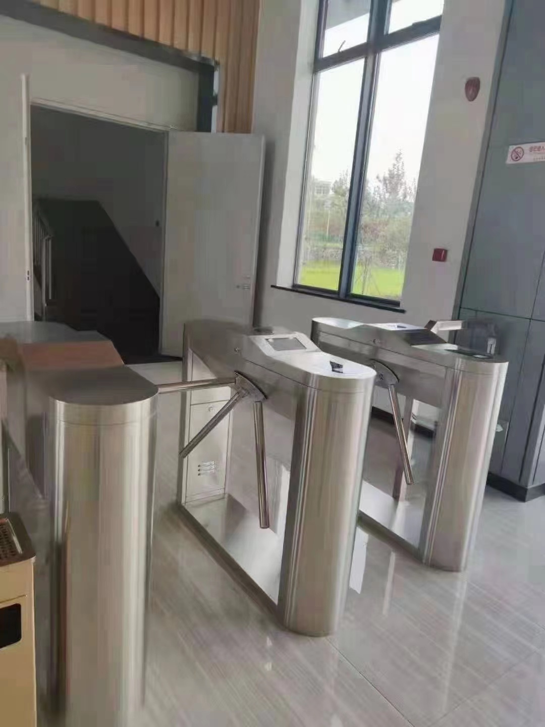 tripod turnstile gtate